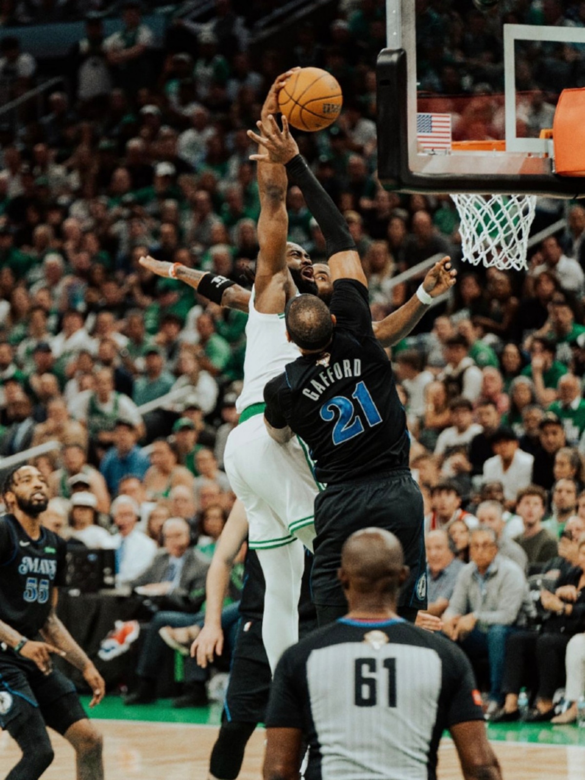 波士顿凯尔特人训练开放日，冲刺阶段豪取连胜引欢呼，亚冠在即，心理建设被强调的简单介绍-雷竞技官方在线