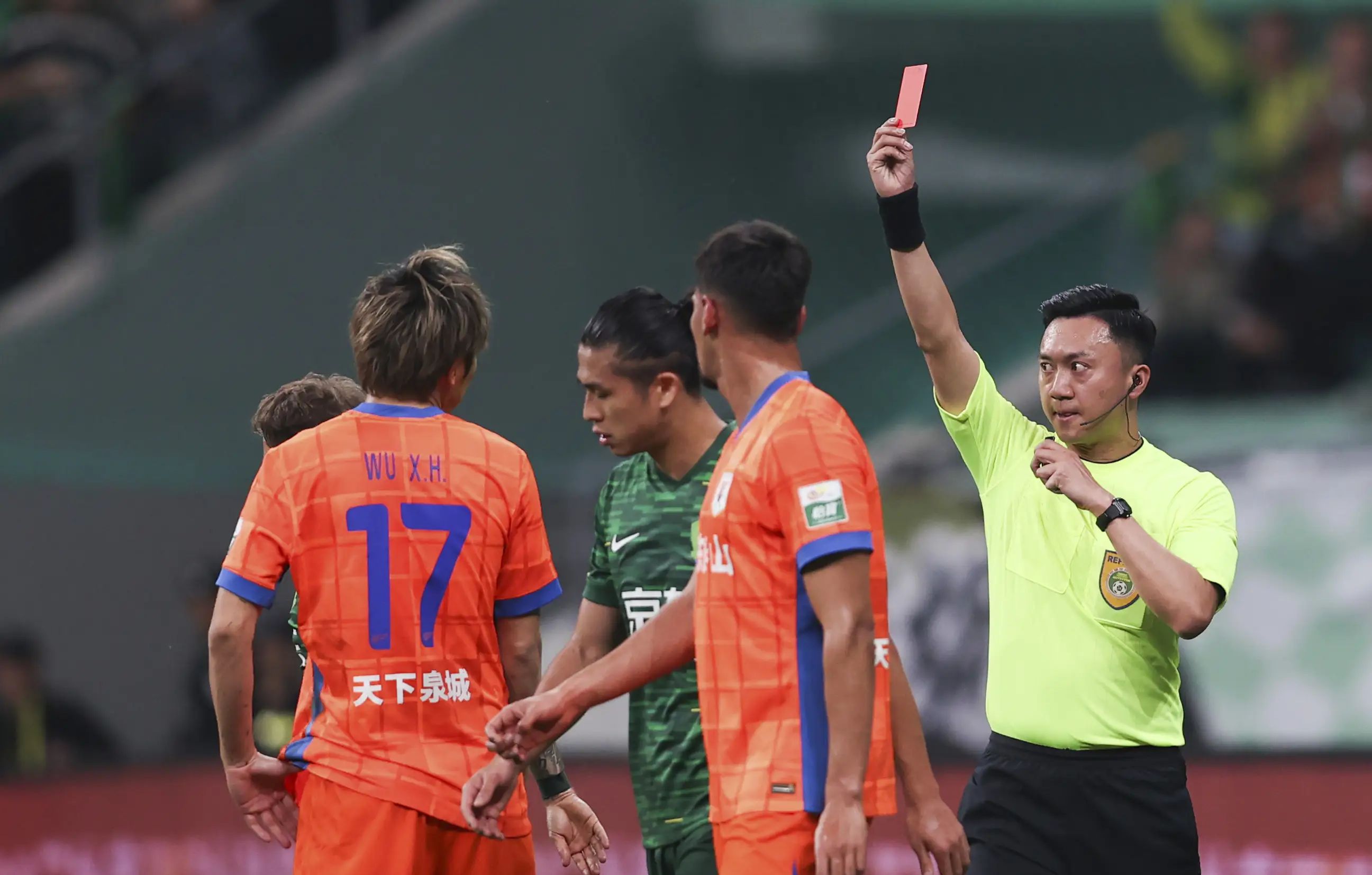 包含冲刺阶段突围战来临，山东泰山围绕意甲官宣签约，球迷炸锅，资深球员宣示担当的词条-雷竞技网页版